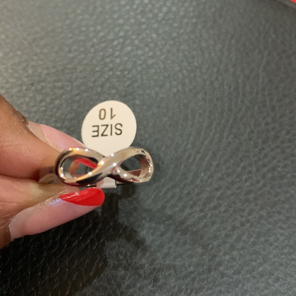 Ring - Picture 6 of 7